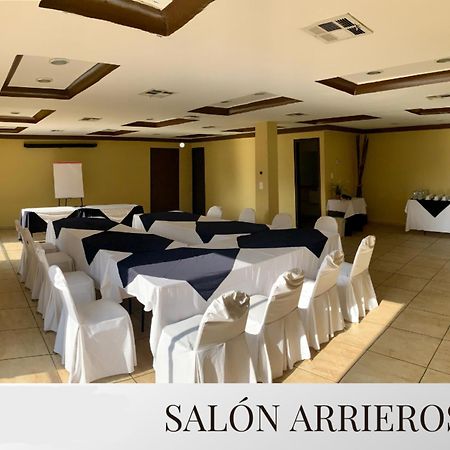 Baja Inn Hoteles Rio Tijuana Esterno foto