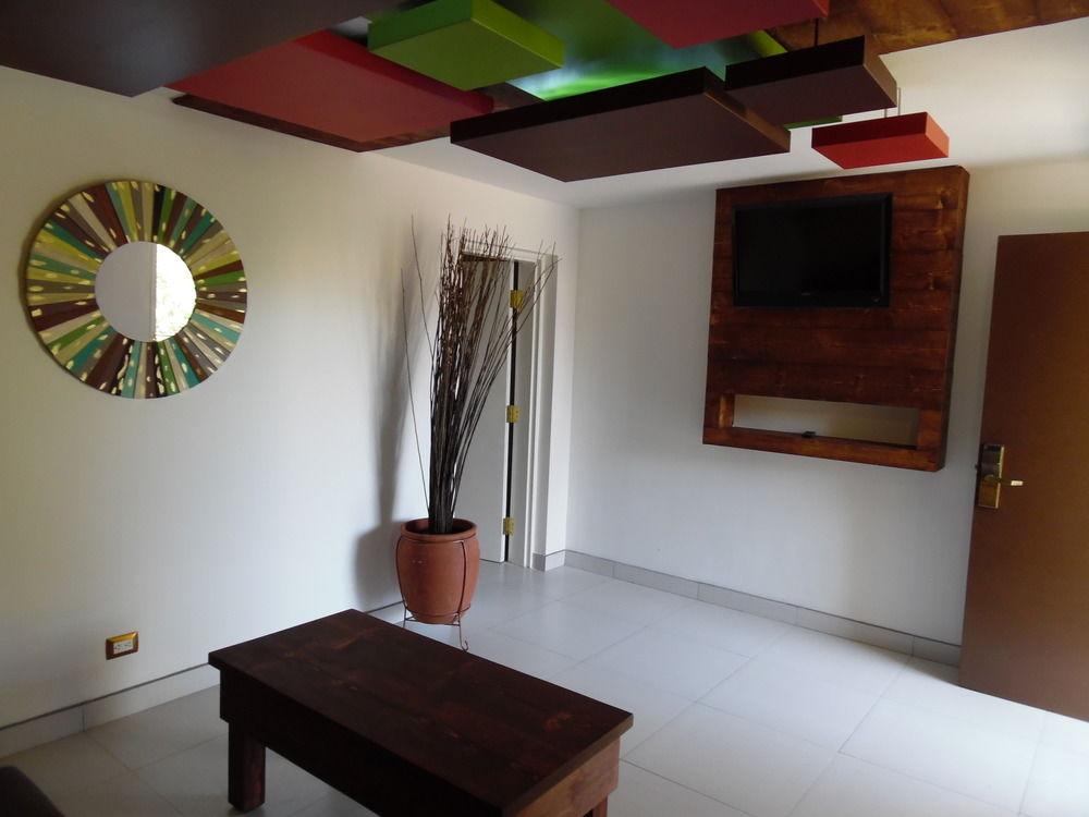 Baja Inn Hoteles Rio Tijuana Esterno foto
